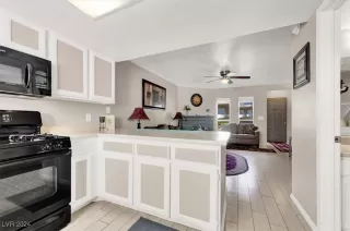 Photo #6: 2621533 Listing