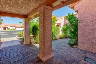 Photo #3: 2621577 Listing