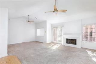 Photo #4: 2621577 Listing