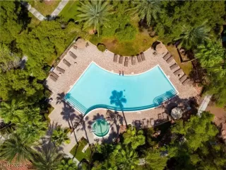 Photo #3: 2621598 Listing