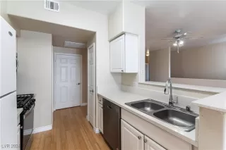 Photo #6: 2621598 Listing