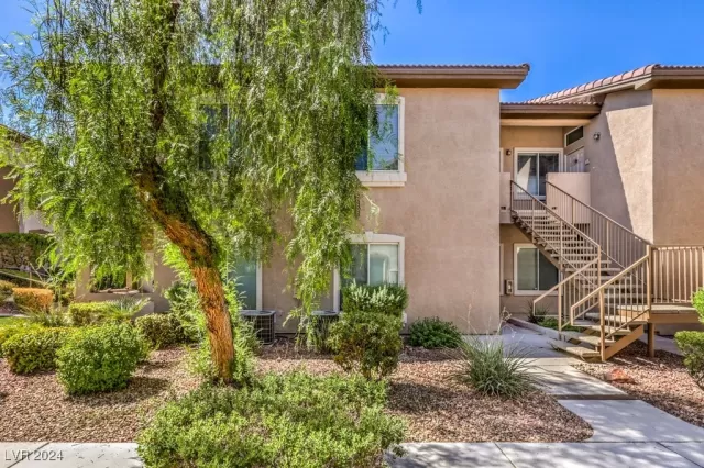 MLS: 2621602 Condo For Sale