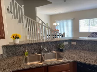 Photo #5: 2621630 Listing 