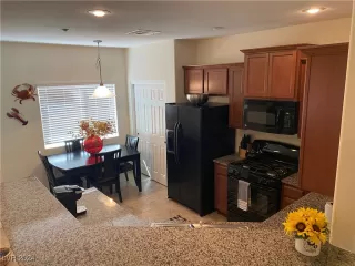 Photo #6: 2621630 Listing 