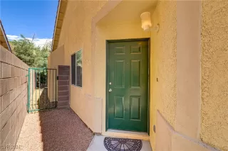 Photo #3: 2621662 Listing