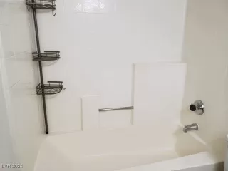 Photo #6: 2621677 Listing 