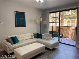 Photo #2: 2621678 Listing 