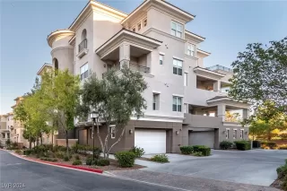 Photo #5: 2621709 Listing