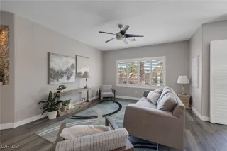 Photo #3: 2621740 Listing