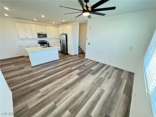 Photo #1: 2621755 Listing 