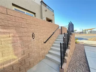 Photo #4: 2621755 Listing 