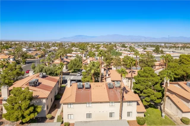 MLS: 2621764 Condo For Sale