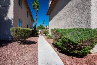 Photo #4: 2621764 Listing 