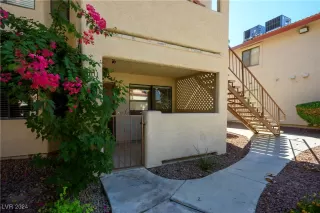 Photo #5: 2621764 Listing 