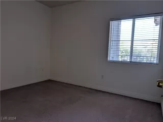 Photo #6: 2621801 Listing 