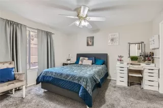 Photo #6: 2621807 Listing