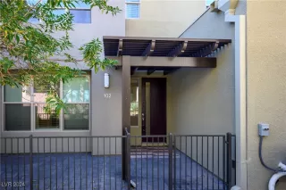 Photo #3: 2621820 Listing