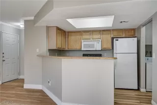 Photo #5: 2621832 Listing 