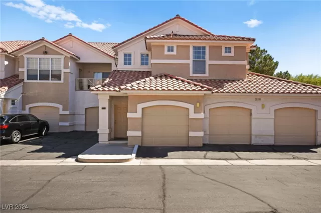 MLS: 2621849 Condo For Sale