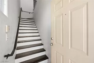 Photo #1: 2621849 Listing 