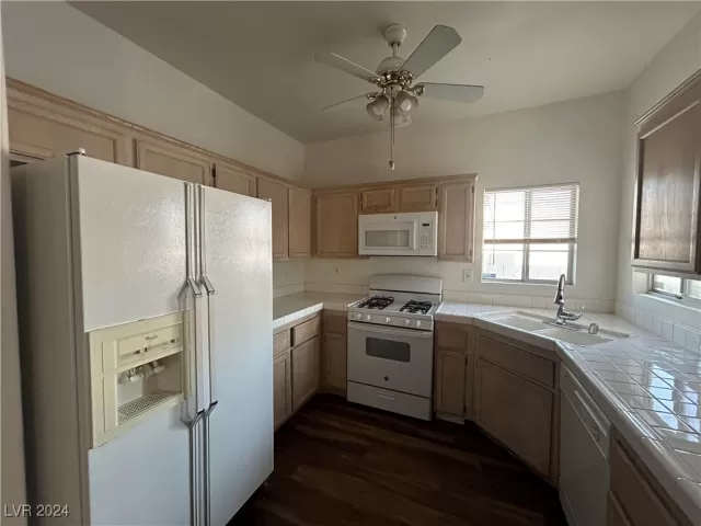 MLS: 2621879 Condo For Sale