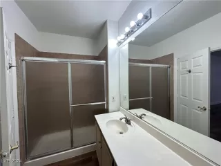 Photo #5: 2621879 Listing 