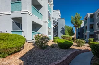 Photo #3: 2621884 Listing 