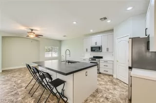 Photo #5: 2621900 Listing 