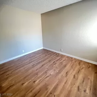 Photo #6: 2621910 Listing 