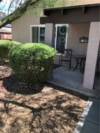 Photo #4: 2621966 Listing