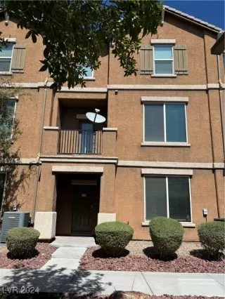 Photo #1: 2622001 Listing