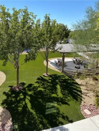 Photo #4: 2622001 Listing