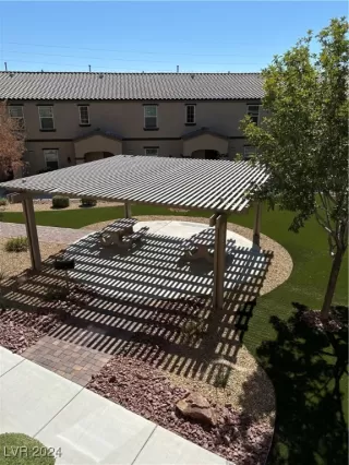 Photo #5: 2622001 Listing
