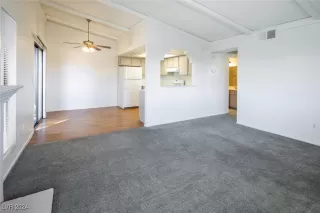 Photo #3: 2622006 Listing