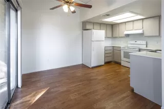 Photo #5: 2622006 Listing