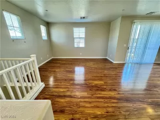 Photo #1: 2622013 Listing 