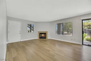 Photo #1: 2622028 Listing 