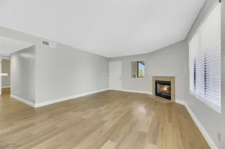 Photo #2: 2622028 Listing 