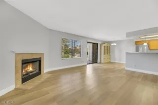 Photo #3: 2622028 Listing 