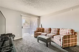 Photo #3: 2622048 Listing