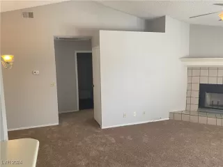 Photo #4: 2622057 Listing 