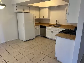 Photo #6: 2622067 Listing 