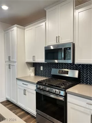 Photo #2: 2622089 Listing 