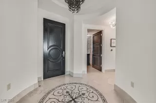 Photo #1: 2622091 Listing