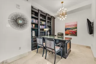 Photo #4: 2622091 Listing