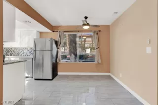 Photo #5: 2622106 Listing