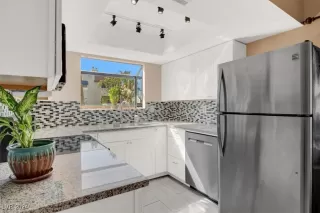 Photo #6: 2622106 Listing