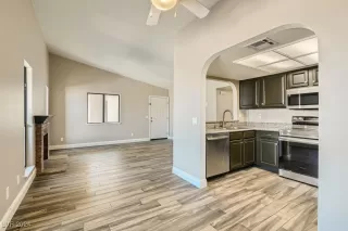 Photo #3: 2622128 Listing 