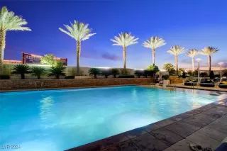 Photo #2: 2622174 Listing