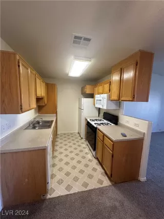 Photo #3: 2622177 Listing 